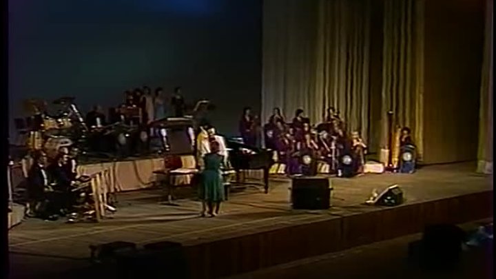 Журавли в исполнении магомаева. Концерт Магомаева в Баку 1985 год. Магомаев торжественная. Журавли Магомаев.
