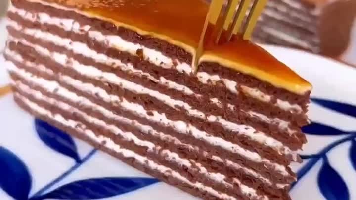 Торт Лакомка