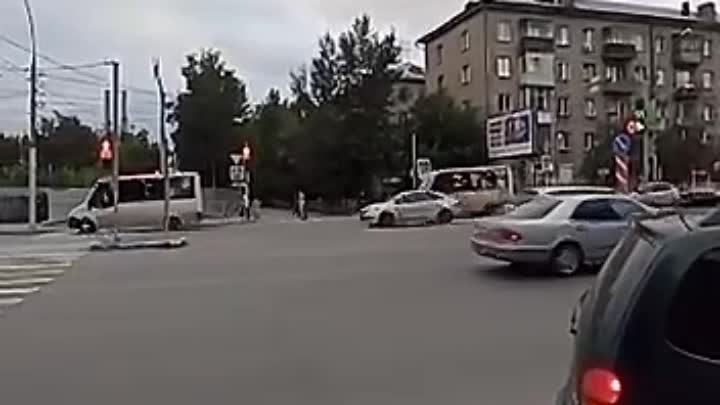 Видео