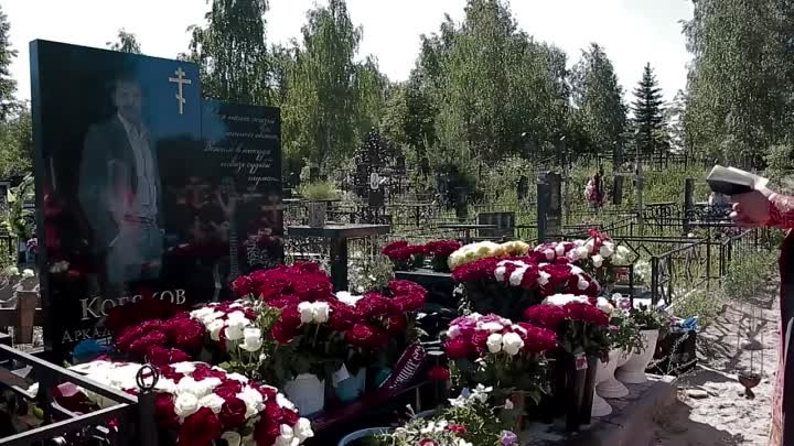 Аркадий Кобяков - (фильм Сормовское кладбище 02 .06.2019)