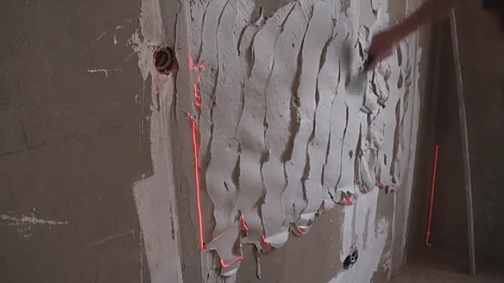 Штукатурка стен своими руками. Как правильно выравнять стены по маякам