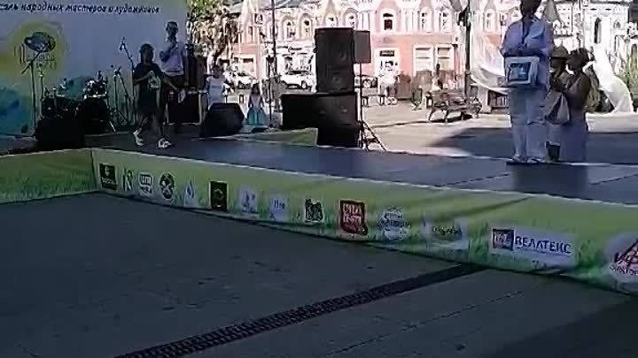 Видео