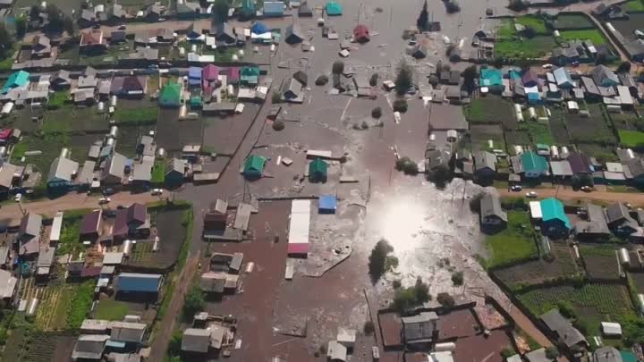 Пиар Единой России на потопе в Иркутской области