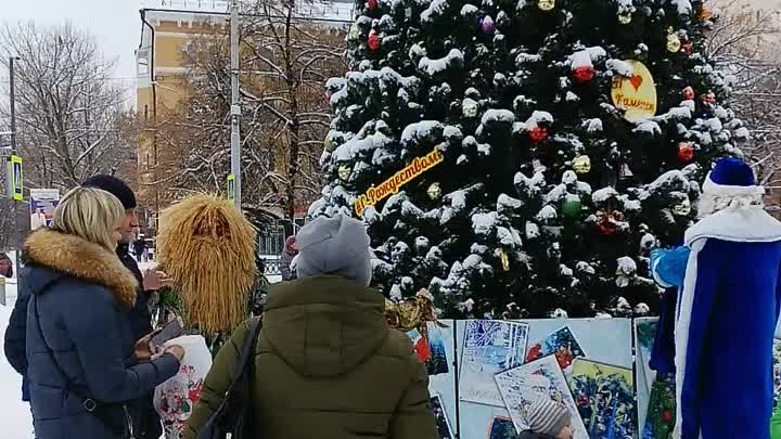 Новый год елка города