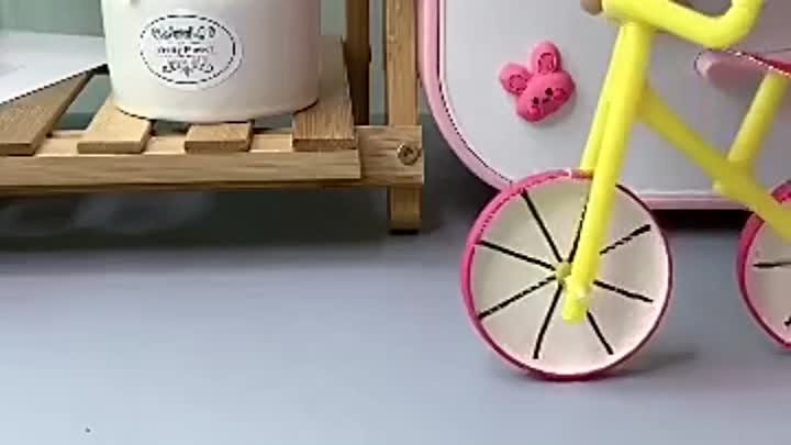 Игрушечный велосипед