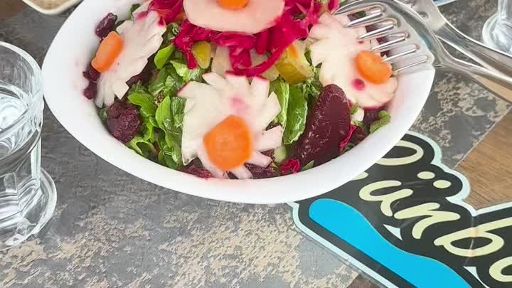 Фирменный салат Амасры