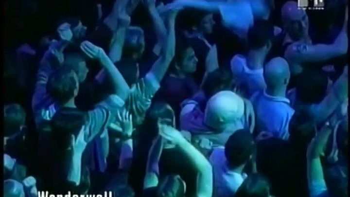 Oasis - Wonderwall (Live Brussels 2000) HD