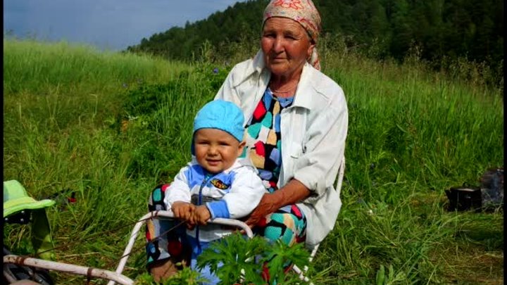 Светлой памяти нашей Матери