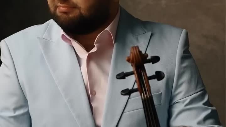 Чито Гврито на скрипке