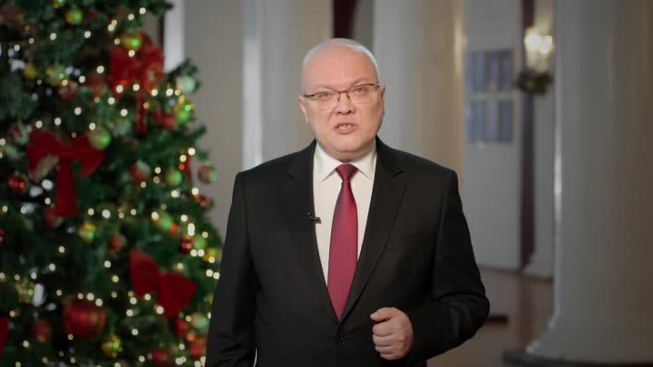Губернатор Кировской области поздравляет жителей региона с Новым годом
