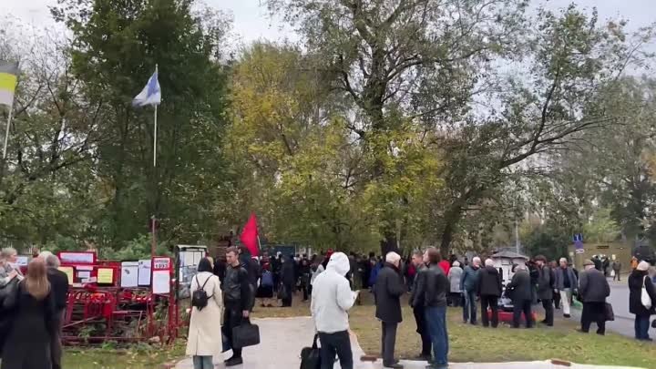 МИТИНГ КПРФ _ ЧЕРНЫЙ ОКТЯБРЬ 1993 ГОДА