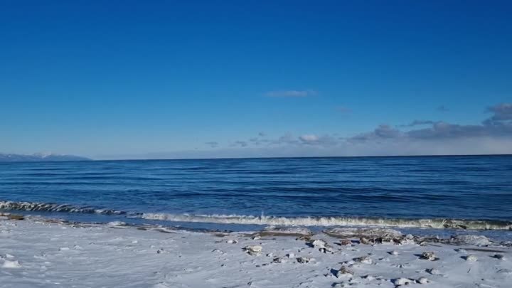 Ласковые волны залива Мордвинова 1 января 2024 года! Охотское море,  ...