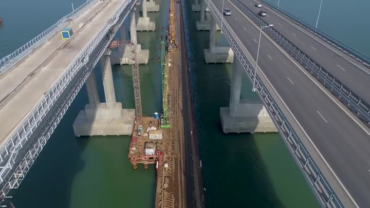 Крымскій мостъ 4K- Защитныя системы и дельфины подъ арками