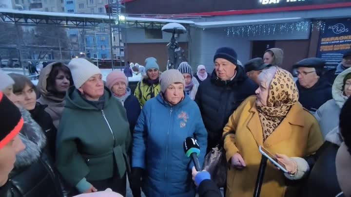 Барнаульцы протестуют против строительства здания на месте кинотеатра Искра