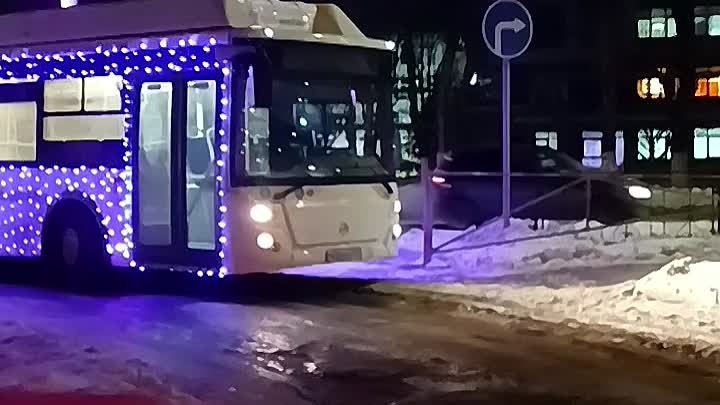 праздничные автобусы