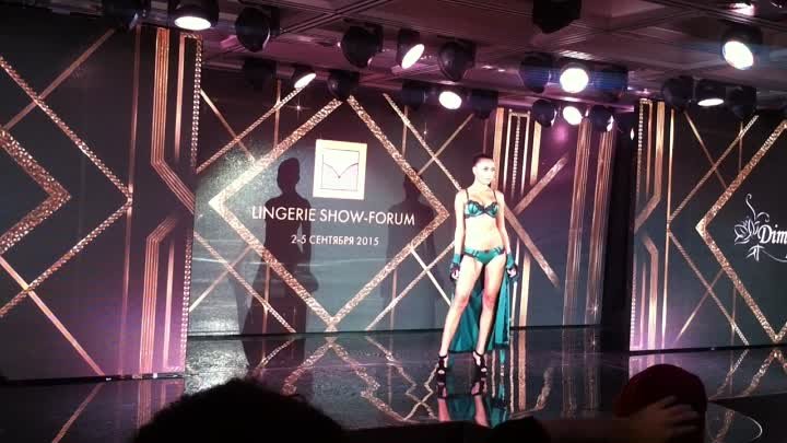 Lingerie Show-Forum 2015 Dimanche Lingerie, collezione Adore