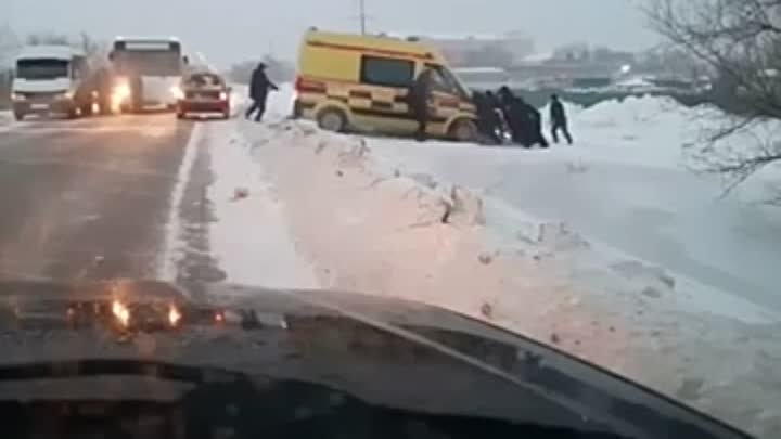 Гордость за народ страны 🙏 Скорая помощь. #спасение