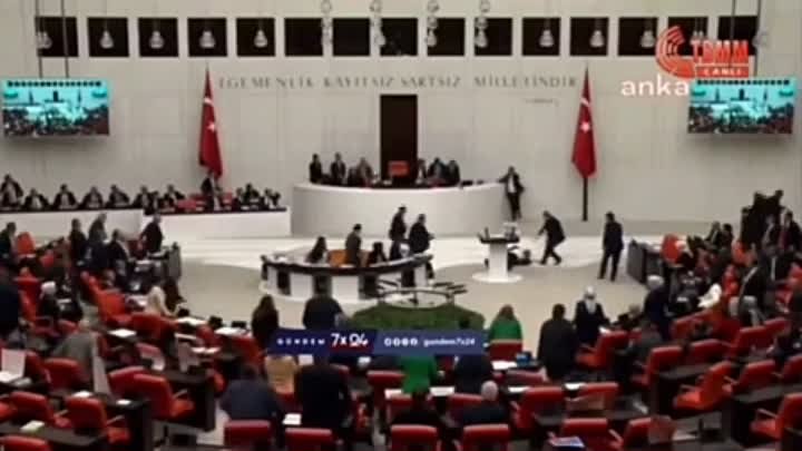 Депутат турецкого парламента просит Аллаха покарать Израиль и его со ...