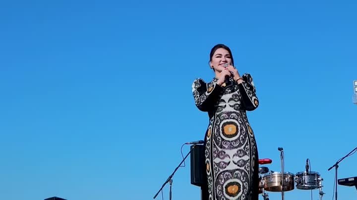 Nigina Amonkulova - Dilbari shirin tojikiston konsert