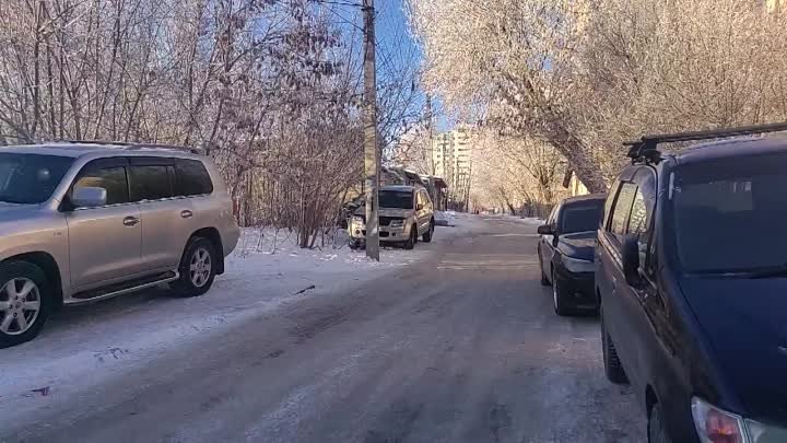 В Иркутске жители ул. Маяковского пожаловались президенту на работни ...