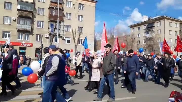 Ольга Плотникова МР о первомайской демонстрации в Магнитогорске