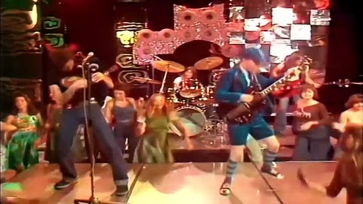 ACDC - It's a Long Way to the Top If You Wanna Rock N Roll (Extended)