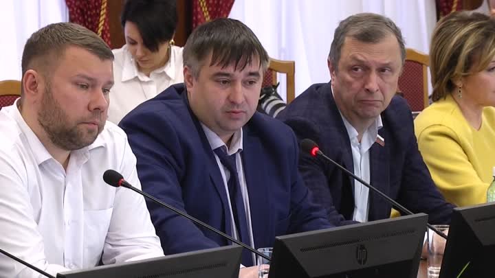Роман Яковлев на заседании комитета по ЖКХ поднял вопрос о национали ...