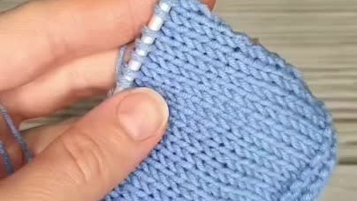 Как красиво закрыть лицевую гладь 😉

Автор видео: myknitwo