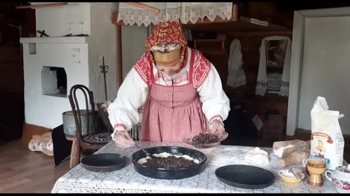 Пироги Вологодчины. Пирог с грибами из села имени Бабушкина (Леденьги)