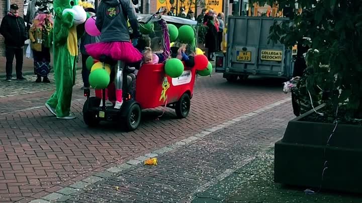 Транспорт для перевозки детей | Нидерланды (Голландия) Европа