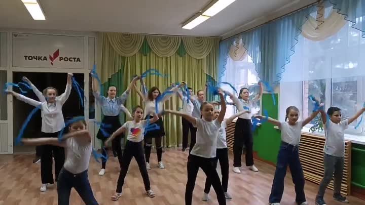 Флешмоб "Голубая лента" от учеников МКОУ "Почепская С ...