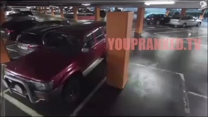 Прикол на парковке