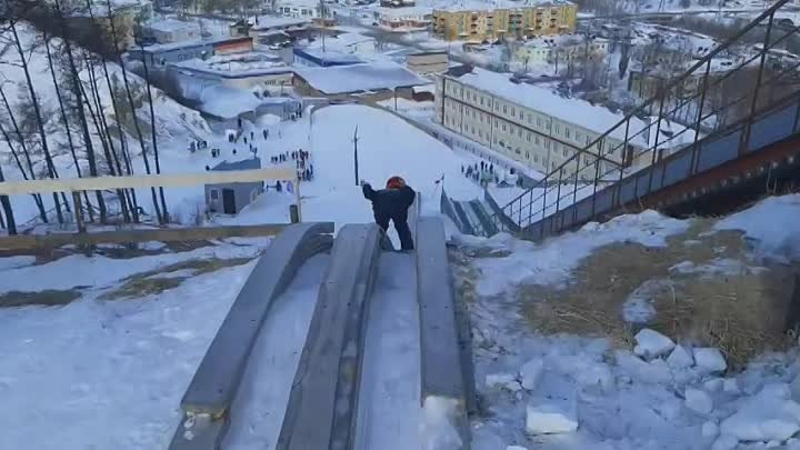 Прыжки на лыжах с трамплина в Углегорске