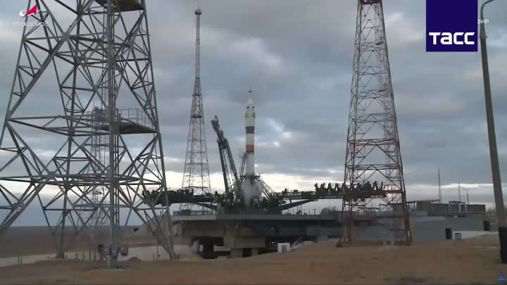 Пуск ракеты "Союз-2.1а" с кораблем "Союз МС-25"  ...