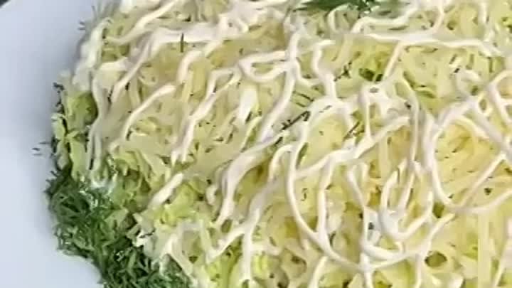 Вкусный салат с пекинской капустой