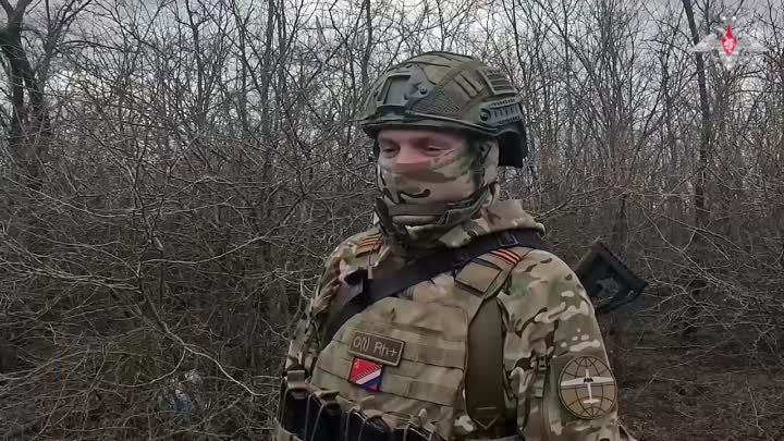 Крымские десантники пуском ракеты из ПТРК «Фагот»