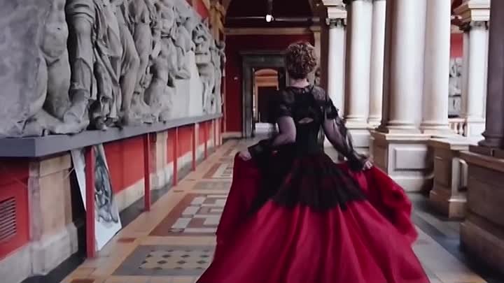 😍 Красота: видео снято в коридорах Академии Штиглица