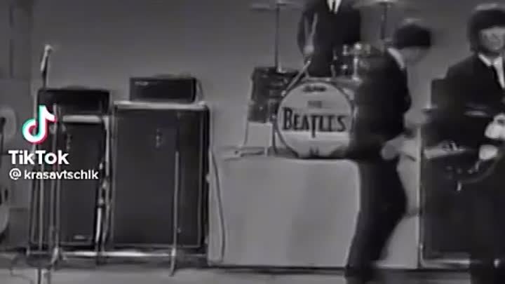 Сегодня в мире вспоминают легендарную рок-группу «The Beatles»