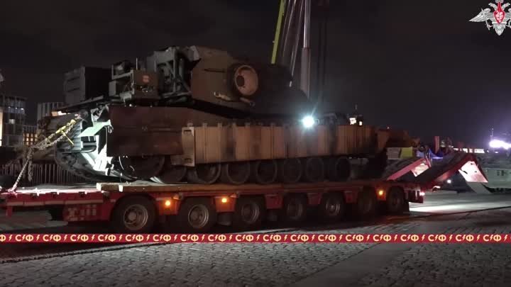 Трофейный M1 Abrams доставили на выставку в Москве