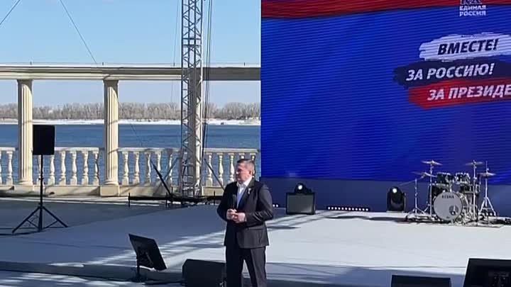 Андрей Бочаров на митинге