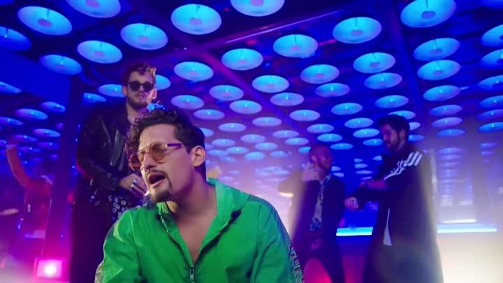 Mau y Ricky, Manuel Turizo, Camilo - Desconocidos (Official Video) (760p_24fps_H264-128kbit_AAC)