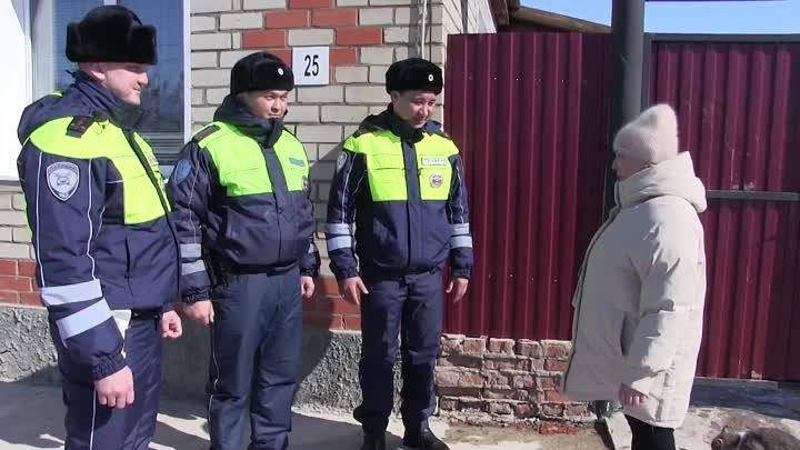 ГУ МВД России по Саратовской области - Инспекторы ДПС на пожаре