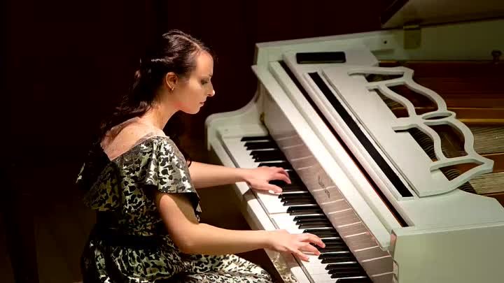 Анна Гржибовская -Bach prelude n' fugue