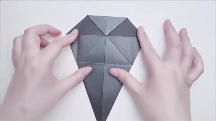 как сделать котенка в технике оригами.