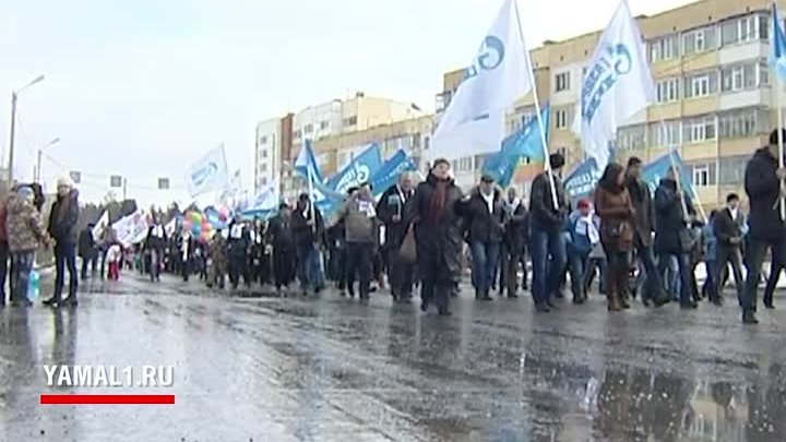 Первомайская демонстрация в Ноябрьске