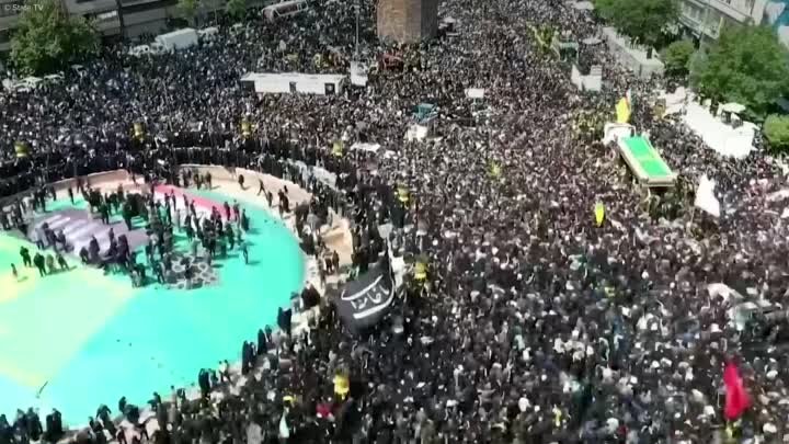 В Тегеране началась церемония прощания с погибшим президентом Ирана