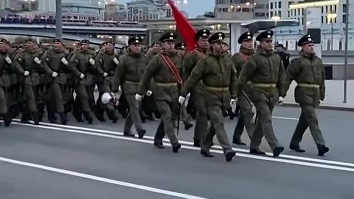 «Группа крови на рукаве»: репетиция парада Победы на Красной площади