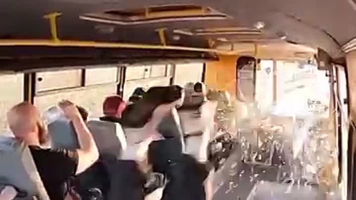 Влетел в автобус