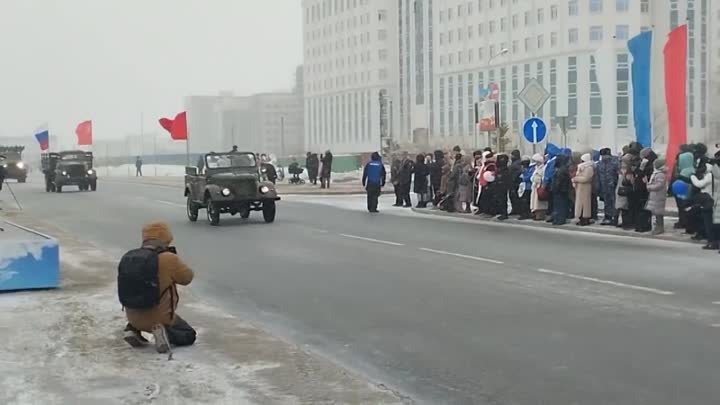 Торжественный парад открыл День Победы в Салехарде