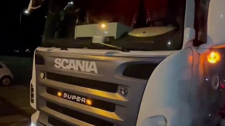 SCANIA R500 v8